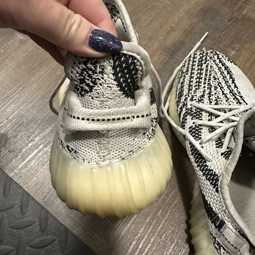 Adidas Yeezy Boost 350 V2 Zebra White Black Red CP9654 Mens Size 7